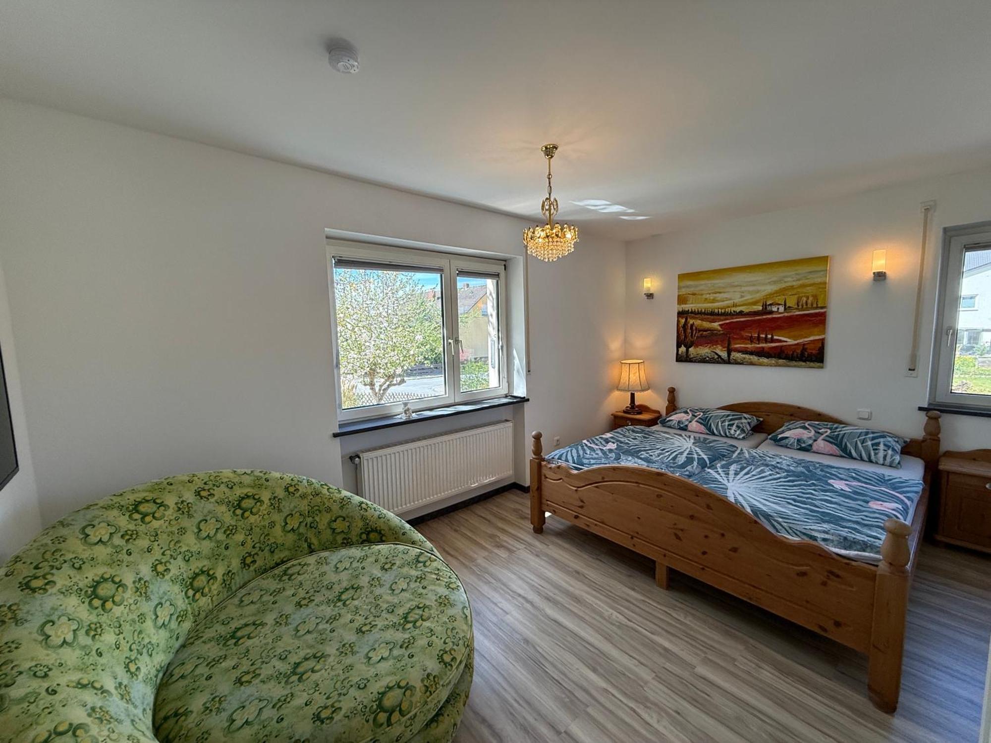 אדלסדורף B&B'S Im Aischgrund מראה חיצוני תמונה